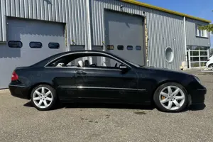 Mercedes-Benz CLK Mercedes Benz CLK 320 CDI W209 Avantgarde Designo Bild 3