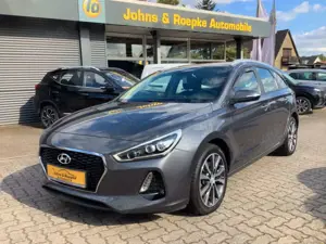 Hyundai i30 cw  Trend 1,4 Automatik / NAVI / KAMERA