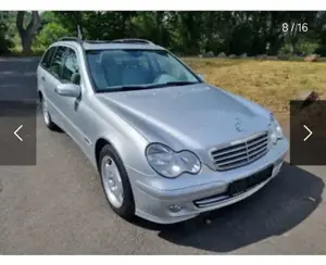 Mercedes-Benz 220 Diesel Bild 1