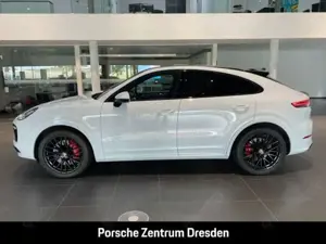 Porsche Cayenne GTS Coupe*Ambientebeleuchtung*BOSE Bild 2
