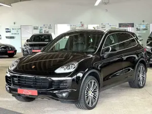 Porsche Cayenne S Diesel *AHK*SHZ*NAV*PAN*TEM*PDC*RK*19%