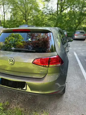 Volkswagen Golf 1.2 TSI BlueMotion Technology Comfortline Bild 4