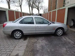 Ford Mondeo ghia
