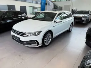 Volkswagen Passat Variant Passat GTE 1.4 TSI DSG AID/MATRIX/PANO/STHZ/AHK