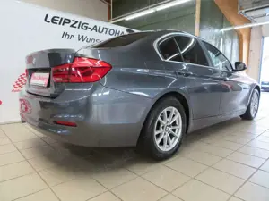 BMW 318 d Lim. Advantage *AUT*NAVI*PDC*LED*SHZ* Bild 5