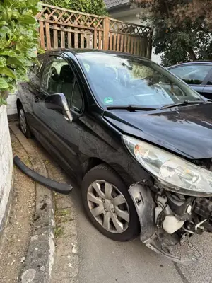 Peugeot 207 95 VTi Filou Bild 4