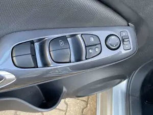 Nissan Juke 1.0 DIG-T Visia*LED*Tempomat*Sportsitze*DAB Bild 4