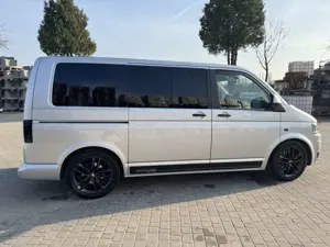 Volkswagen T5 Multivan DSG Highline Bild 3