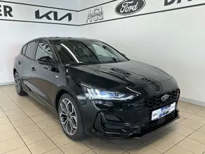 Ford Focus ST-Line X BO 18'' LED ACC Kamera Ergo NEUES MODEL