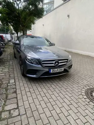 Mercedes-Benz E 220 E 220 d (213.004)