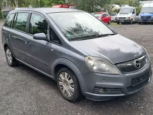 Opel Zafira Bild 2