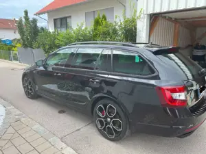 Skoda Octavia Octavia III Combi Combi 2.0 TSI DSG RS