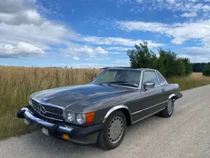 Mercedes-Benz SL 560 R107, geringe Laufleistung, TÜV  H