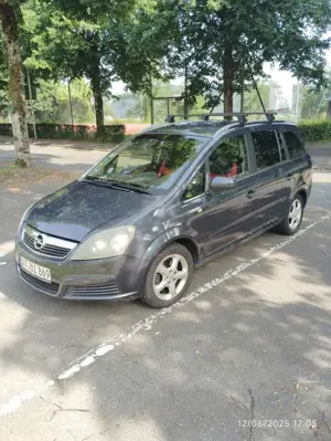 Opel Zafira Zafira 2.2 Edition
