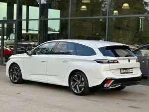 Peugeot 308 BlueHDi 130 EAT8 Allure Pack SW ACC/R-CAM/AH Bild 3