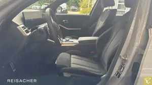 BMW 318 i Touring Navi M-Sport PRO adLED RüKa 18"LM Bild 4