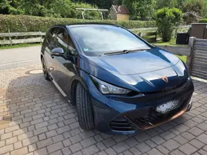 CUPRA Born Pano Wärmep HuD LM20" SHZ, Massage