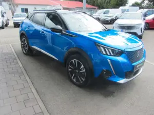 Peugeot 2008 Elektromotor 136 GT Pack Bild 2