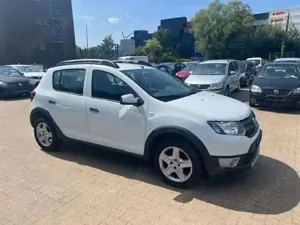 Dacia Sandero II Stepway Ambiance TÜV 12.2025 2 HAND Bild 4