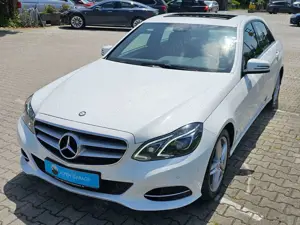 Mercedes-Benz E 200 E200*CGI*Limo*7G*Avantgarde*SHD*SHZ*NAVI*LED*Tempo