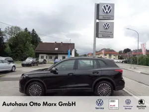 Volkswagen Tiguan 2,0 TDI DSG Life (Navi+LED+AHK+RearView) Klima