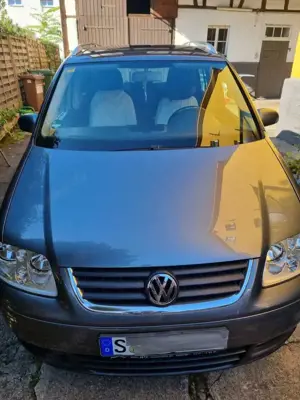 Volkswagen Touran 2.0 FSI Trendline