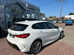 BMW 118 i M Sport*Leder*Navi*Tempomat*Spurhalteassistent Bild 5