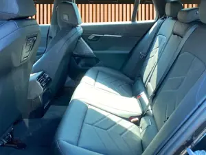 BMW 520 d Touring xDrive M Sport*HeadUp*AHK*Pano* Bild 5