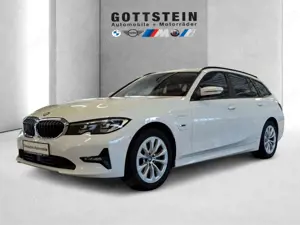 BMW 320 e Touring Aut. / Advantage