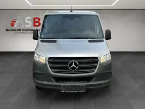 Mercedes-Benz Sprinter Bild 2