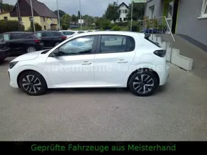 Peugeot 208 1,2 Active #KLIMA #DAB #PDC #APP Bild 4