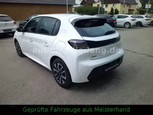 Peugeot 208 1,2 Active #KLIMA #DAB #PDC #APP Bild 5