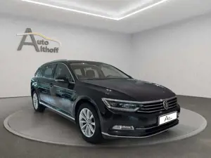 Volkswagen Passat Variant Passat Var. 1.8TSI Highline DSG AHK NAV ACC LED