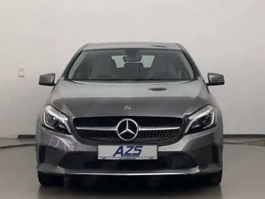 Mercedes-Benz A 200 Urban Navi LED AHK Leder PDC 1.Hd. Bild 4