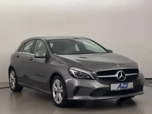 Mercedes-Benz A 200 Urban Navi LED AHK Leder PDC 1.Hd. Bild 5