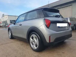 MINI Cooper Neuer COOPER C*Sitzh*Ambilight*Alarm*Cam*Totwkl