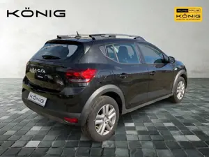 Dacia Sandero III Stepway Expression 1,0 TCe 90 CVT Bild 2