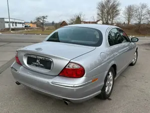 Jaguar S-Type Bild 4