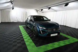 Peugeot 408 1.6 225 PHEV e-EAT8 Allure-Pack LED/NAVI/19 Bild 4