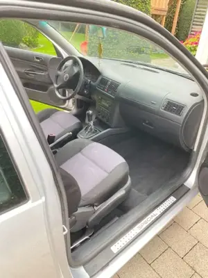 Volkswagen Golf Golf 1.4Special Bild 5