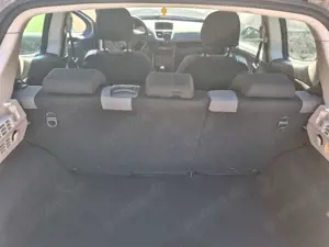 Peugeot 207 207 95 VTi Urban Move Bild 4