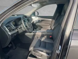 Volvo XC90 T8 AWD Recharge Ultimate Dark 7-Sitzer Bild 3