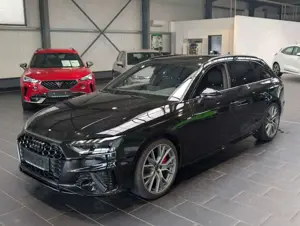 Audi A4 Avant 40 TFSI S tronic S line 8-fach 1. Hand