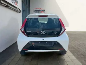 Toyota Aygo X -play Team D*Apple*Android* Klima Rückfahrkamera Bild 4