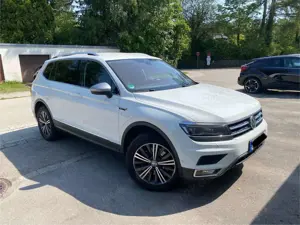 Volkswagen Tiguan Allspace Highline+Offroad 4Motion 7Sitze (Leder) INSP.NEU!