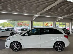 Mercedes-Benz B 200 ATG 2Hand *AHK*SHZ*NAV*PDC*BX*TEM* Bild 2