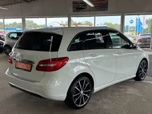 Mercedes-Benz B 200 ATG 2Hand *AHK*SHZ*NAV*PDC*BX*TEM* Bild 4