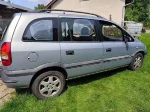 Opel Zafira Zafira 1.8 Elegance Bild 4