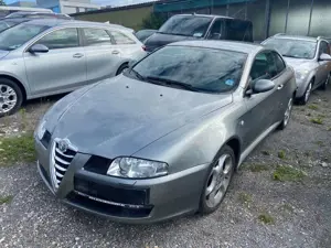 Alfa Romeo GT 2.0 16V JTS Distinctive