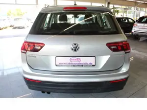 Volkswagen Tiguan Comfortline BMTStart-Stopp,Nur 20523 KM Bild 5